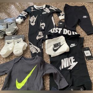 Nike baby bundle 6m-9m